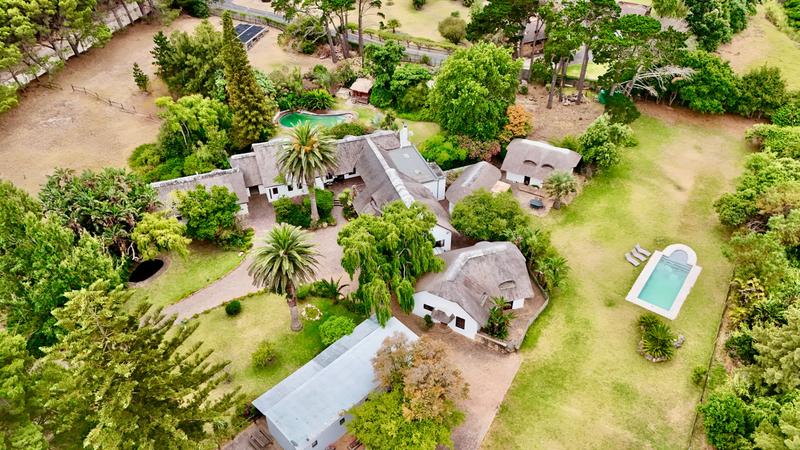 9 Bedroom Property for Sale in Hout Bay Western Cape